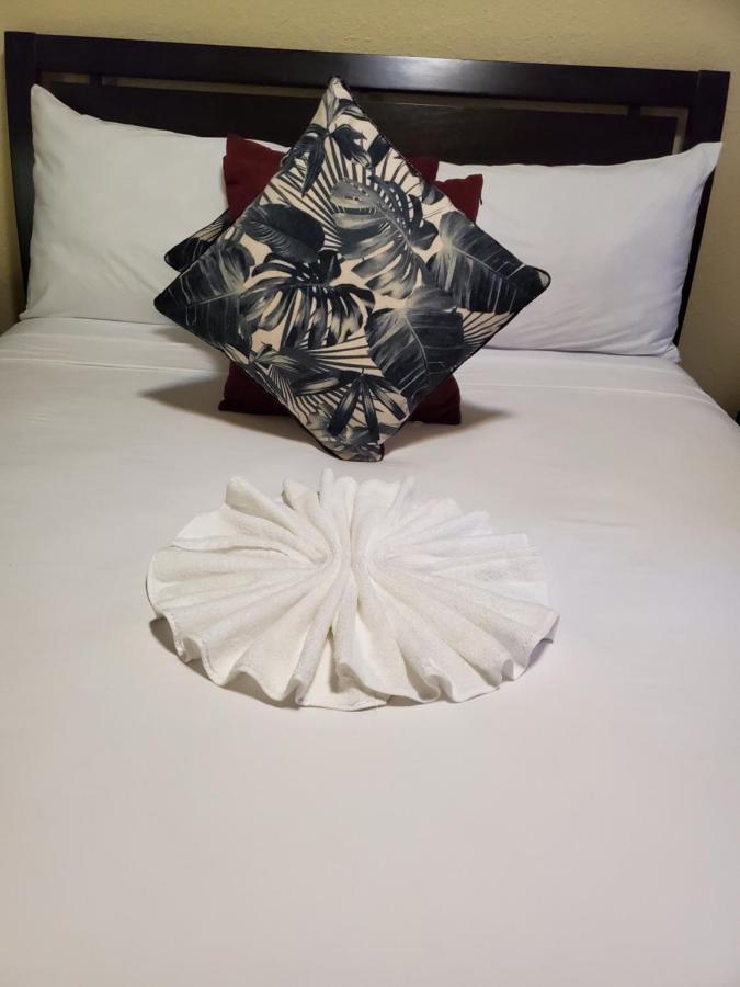 Maison Romantique Kingston Luaran gambar