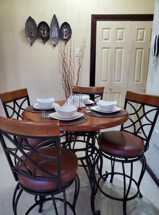 Maison Romantique Kingston Luaran gambar
